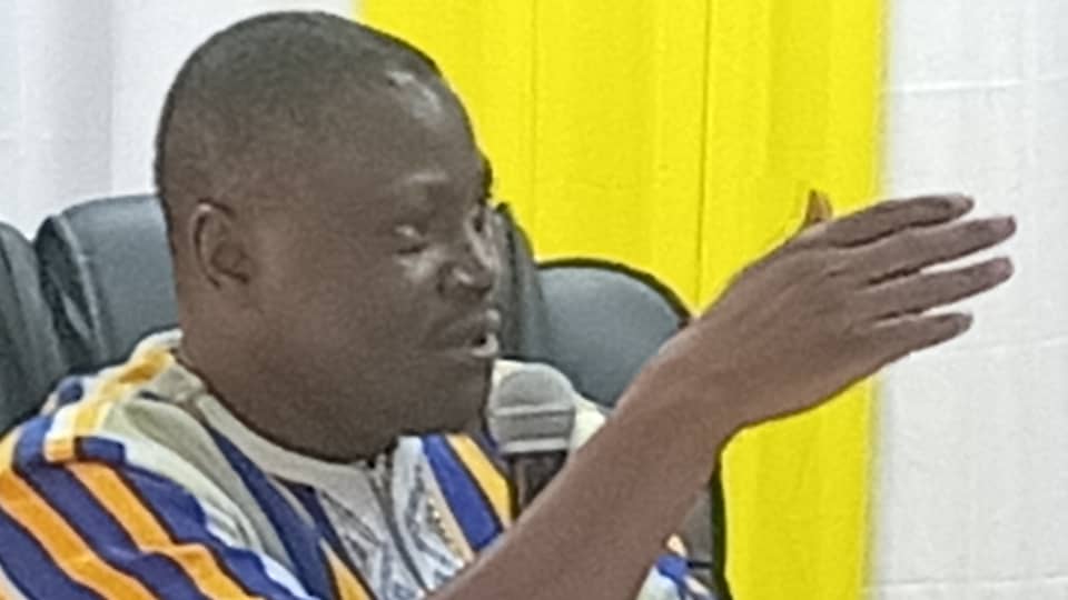 Le professeur Boureima Sangaré, président de l’ASIAM Burkina Faso et président du comité local d’organisation, à l’origine du choix du baobab pour le trophée. Photographie fournie par l’ASIAM.